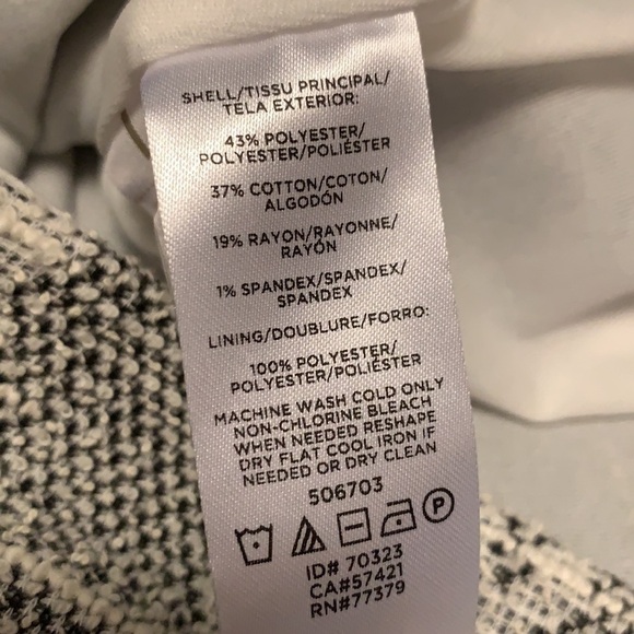 Ann Taylor white/ black fully lined stretchy skirt - Picture 10 of 10